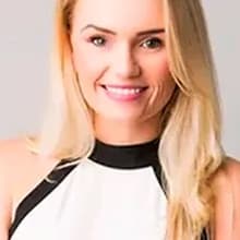 Retrato de Juliana Schmitz, da Evoq